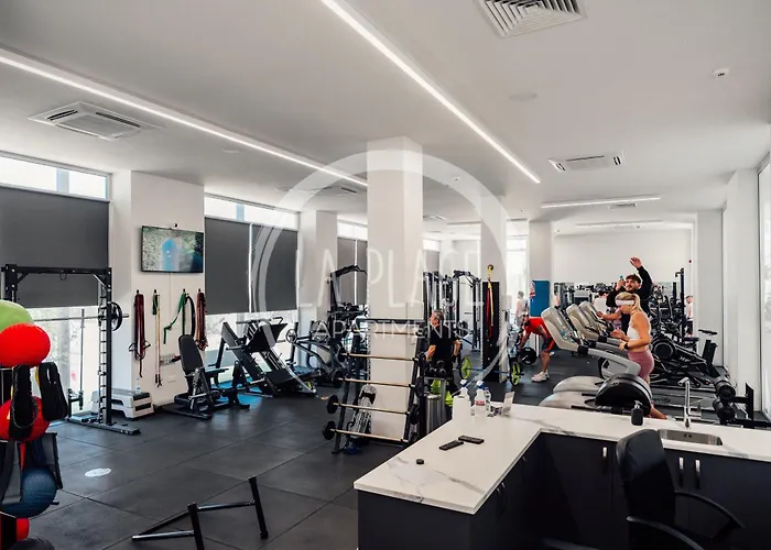 Lovely 2 Bedroom Family W/ Pool Lägenhet Protaras