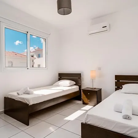 Lovely 2 Bedroom Family W/ Pool Apartment Protaras