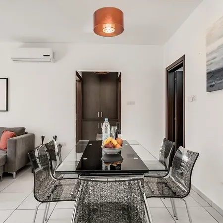 Lovely 2 Bedroom Family W/ Pool Protaras