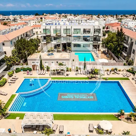 Lovely 2 Bedroom Family W/ Pool Lejlighed *