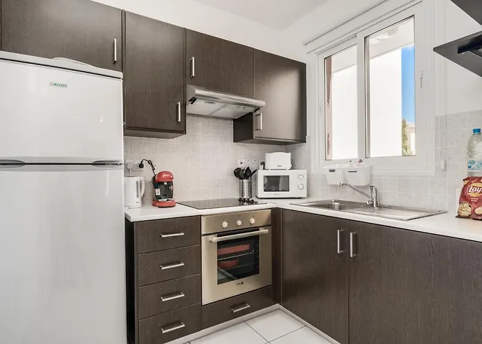 Apartmán Lovely 2 Bedroom Family W/ Pool