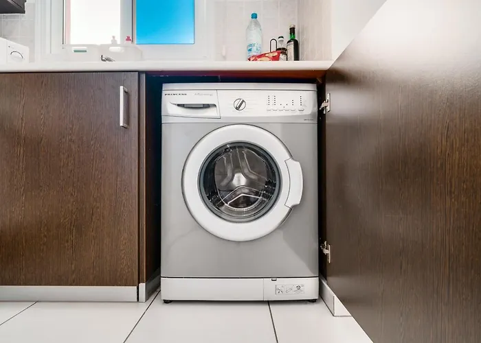 Apartmán Lovely 2 Bedroom Family W/ Pool *