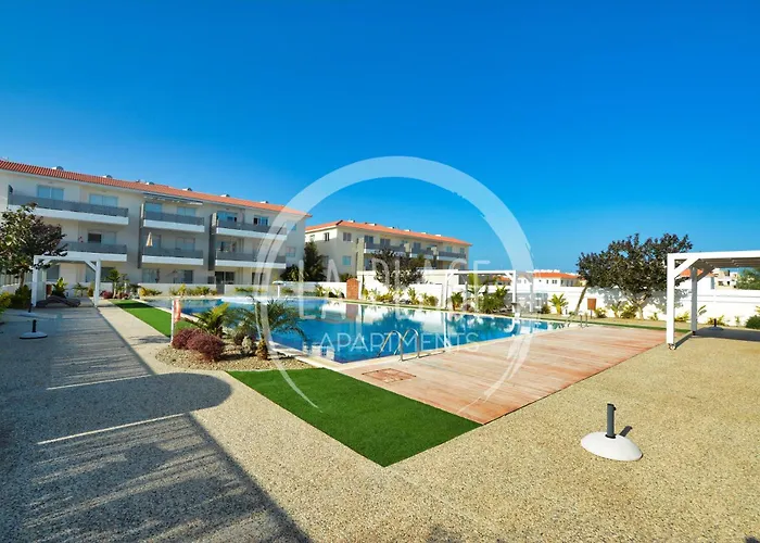 Lovely 2 Bedroom Family W/ Pool Apartmán Protaras