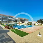 Lovely 2 Bedroom Family W/ Pool 아파트 프로타라스